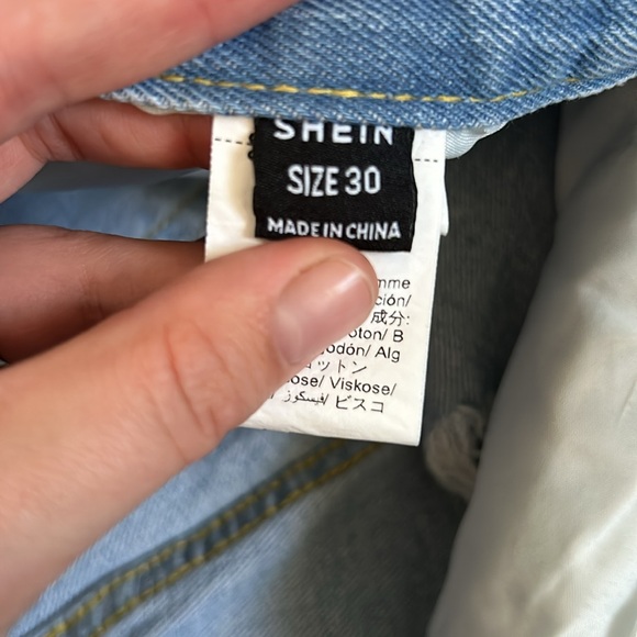 SHEIN women’s shorts - Picture 2 of 3